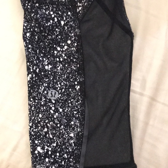 ****SOLD****Lululemon Blk/White splatter - Picture 3 of 6